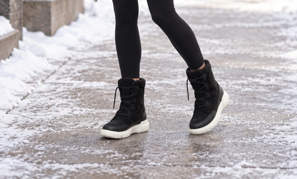 Sorel Explorer II Joan Cozy Women 8.5 Black Waterproof Suede/Faux Sherling Boots